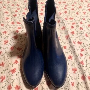 Gloss Navy Chelsea Rain Booties - Women's Ankle Waterproof Boots